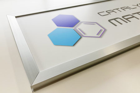 Vフラット看板 アルミ複合板看板 アルミ製フレーム シンプル設計 ローコスト CATALYST MATERIAL様 04